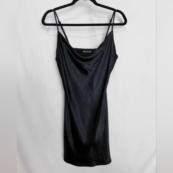 NWOT Nasty Gal Satin Cowl Neck Mini Dress Size 4 in Black - Picture 4 of 6
